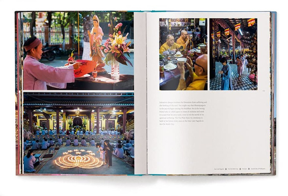 Sacred Spaces : The Holy Sites of Buddhism